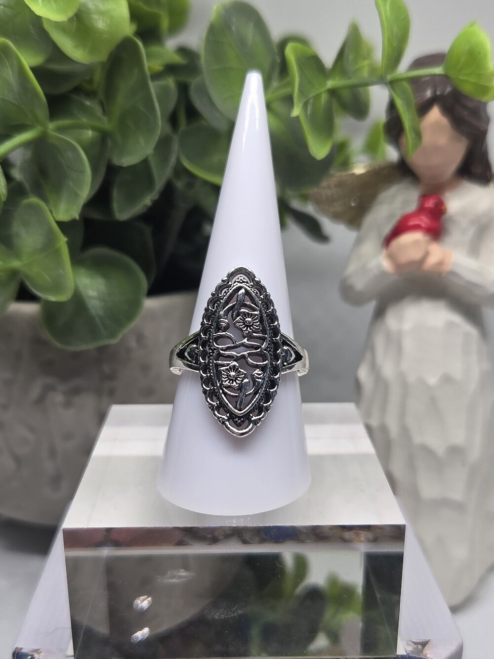 Sterling Silver Floral Filigree Marquise Ring
